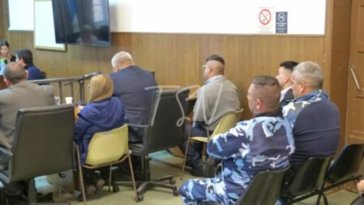 Juicio a policías: la fiscalía pidió 16 años de prisión para Lencina y 6 para Gálvez
