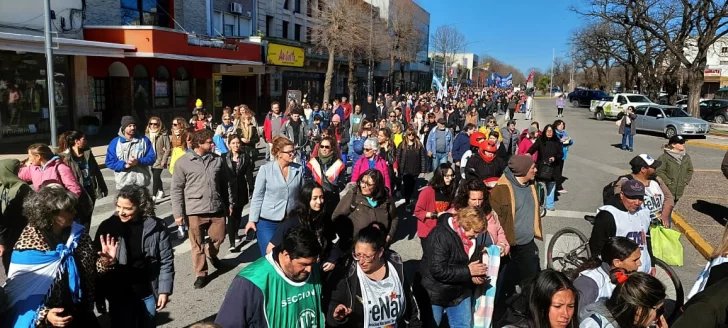 El Frente de Todos marcha en caravana en apoyo a Cristina