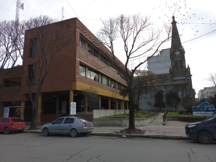 Centro Cívico, un edificio que necesita ayuda