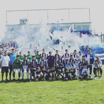 La primera semifinal fue para Independiente (SC) al derrotar a Rivadavia