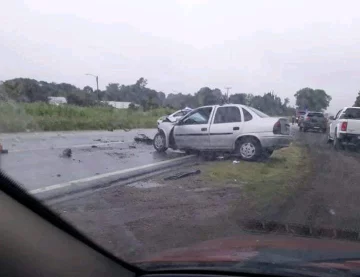 Accidente en ruta 88 entre auto y camioneta