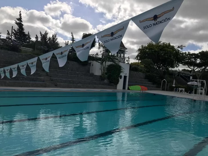 Belén Díaz brindará clínica de natación