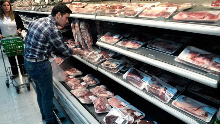 El Gobierno quiere acordar mejores precios para tres cortes de carne de consumo masivo
