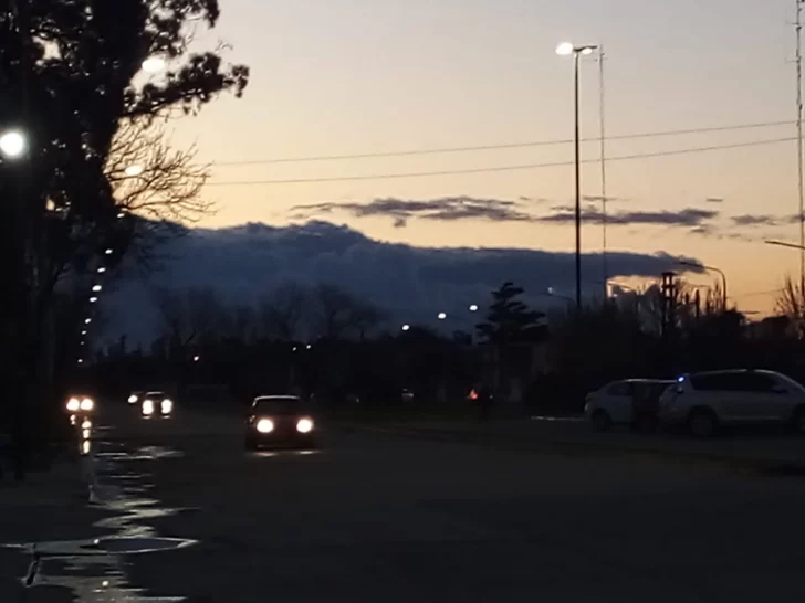 Se avecina la tormenta: grandes nubarrones sobre la ciudad