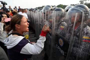 Venezuela: incidentes en la frontera con Colombia por la ayuda humanitaria