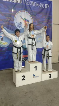 Victoria Pardo campeona sudamericana de taekwon-do