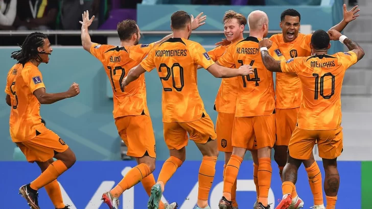 Países Bajos le ganó a Senegal y comparte la punta del Grupo A con Ecuador