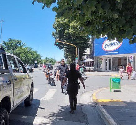 Una persona herida en un choque en el centro