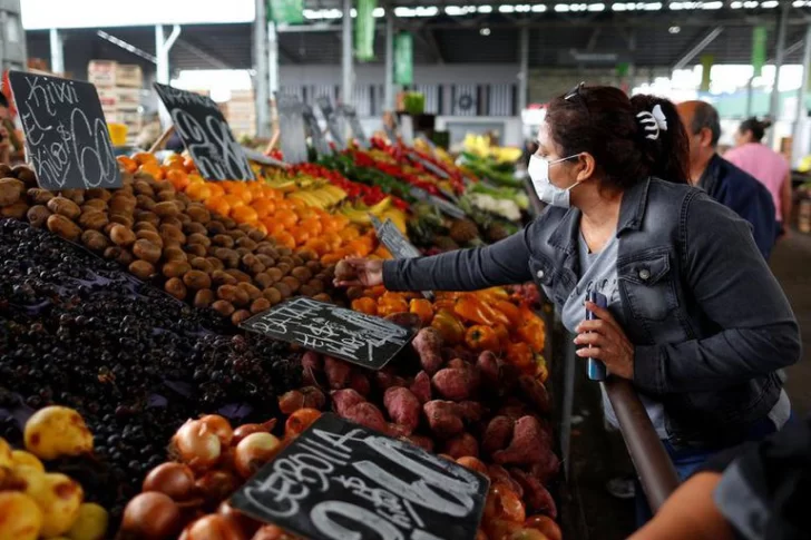 Bono Anses: qué se puede comprar con los $10.000 mensuales del IFE