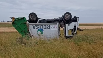 Volcó un camión de Relisa en la ruta 86