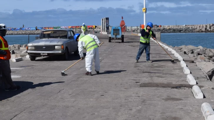 Puerto Quequén comenzó la pavimentación de la Escollera Norte