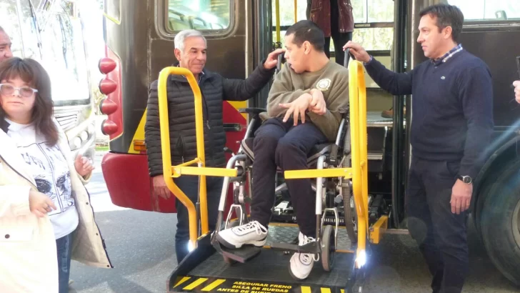 Rampas en micros para personas con discapacidad