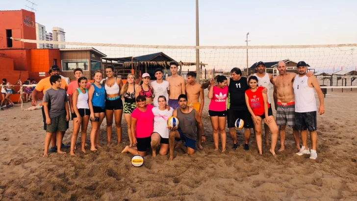 El beach vóley se vistió de 4 vs 4