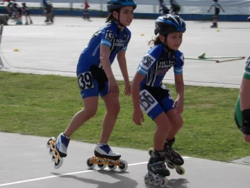 Dos “Leoncitas” del patín carrera cerraron la temporada