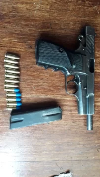 Investigan hallazgo de un arma donde sujeto hirió a otro en Quequén