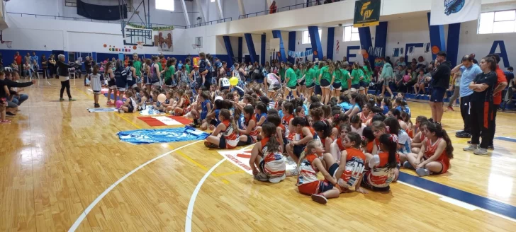 Concurrido fiesta del minibasquet femenino