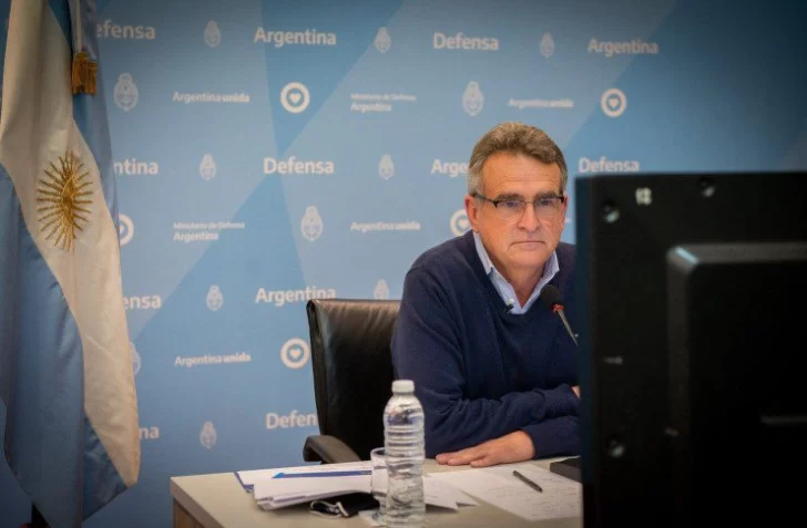 Rossi: “Un golpe de Estado es un escenario imposible en la Argentina de hoy”