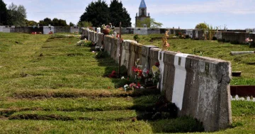 Saquean decenas de bóvedas de un cementerio de Mar del Plata