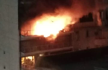Cinco personas murieron tras incendiarse un edificio en Recoleta