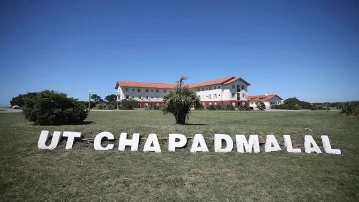 Alberto Fernández llega a Chapadmalal para reinaugurar el hotel 6