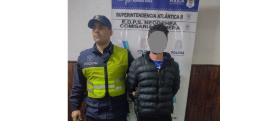 Amenazó a su ex suegra delante de la policía: “Te voy a degollar y a prender fuego”