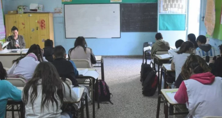 Provincia armó un instructivo para debatir el ataque a Cristina Kirchner en las aulas