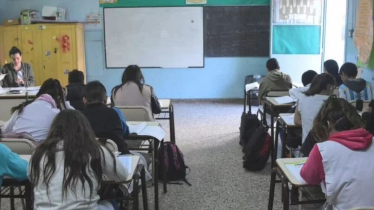 Provincia armó un instructivo para debatir el ataque a Cristina Kirchner en las aulas