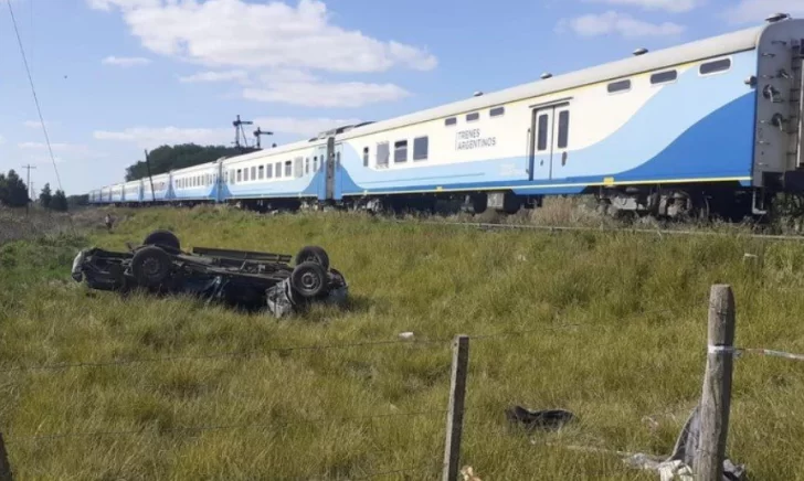 Murió el conductor de una camioneta tras ser impactado por un tren en la ruta 2