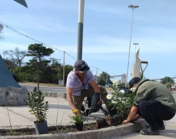 Reparan y embellecen el monumento al ARA San Juan