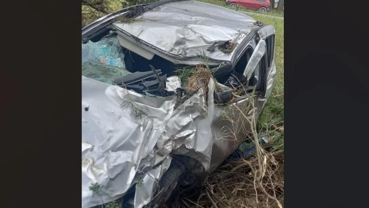 Un vecino murió al despistar y chocar contra un árbol en la ruta 86