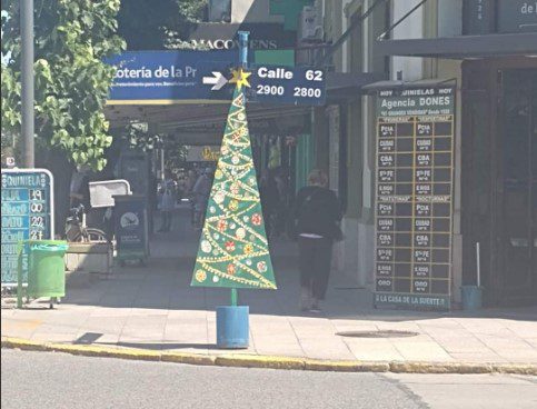 El espíritu de la Navidad invadió las calles del centro