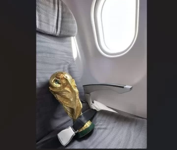 ¿A qué hora llega la selección con la copa del mundo?