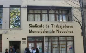 Municipales no descartan medidas de fuerza en algunas áreas por falta de indumentaria de trabajo