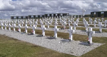 Mar del Plata planea construir una recreación del cementerio de Darwin