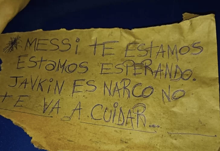 Balearon un local de la familia de Antonela Roccuzzo y dejaron una amenaza contra Messi