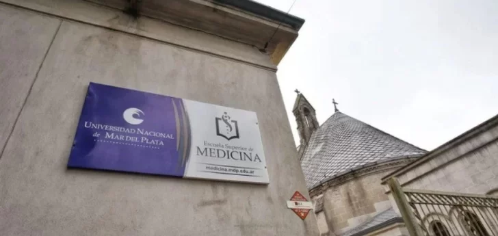 Una necochense entre los primeros egresados de la Escuela de Medicina de Mar del Plata