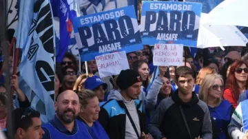 Docentes anunciaron un paro nacional para el jueves próximo