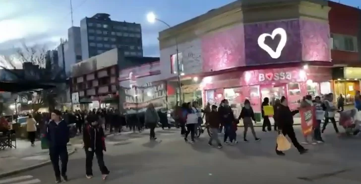 Concurrida marcha en el centro de la ciudad en repudio a la situación de Jujuy