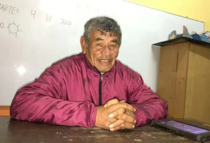 Un hachero de La Pampa que aprendió a escribir a los 62 años ganó un concurso de cuentos