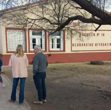 Migueles y su equipo recorrieron Santamarina y dialogaron con vecinos