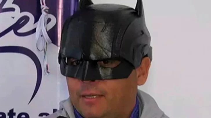 El Batman de Javier Milei: el candidato más bizarro de la historia