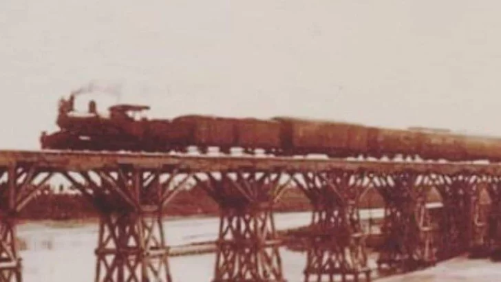 Hace 129 años el primer tren ferroviario cruzaba hacia Necochea