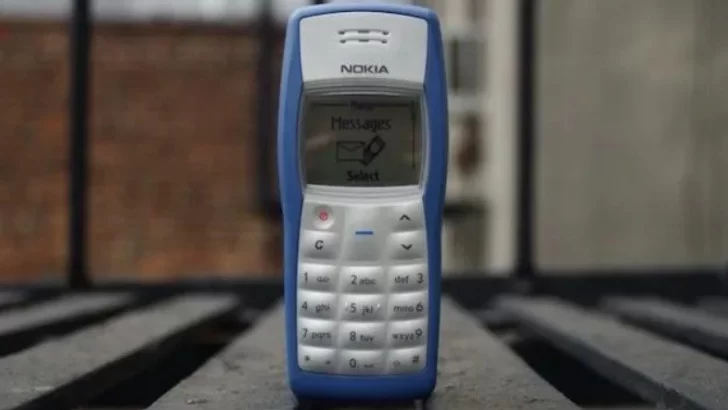 ¿Vuelve el Nokia 1100? : la empresa lanzó un nuevo modelo con batería que dura un mes