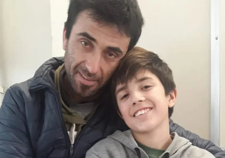 Un padre y su hijo de 12 años luchan contra un cáncer hereditario y necesitan ayuda