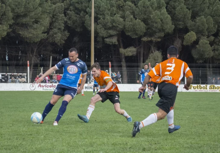 Independiente (SC) y Estación ganaron y son los lideres de cada zona