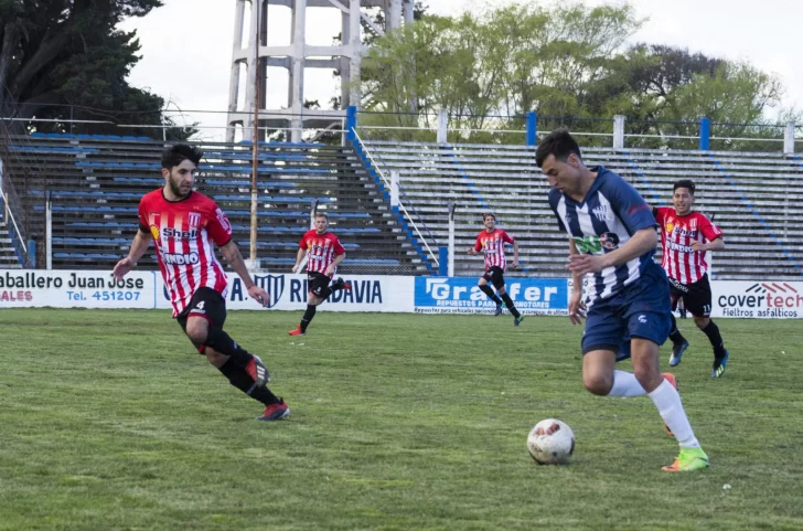 Rivadavia pegó primero y goleó a Sportivo (SC)