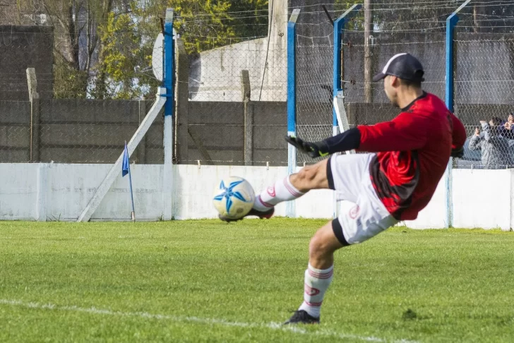 Programación del fútbol local antes del River-Boca