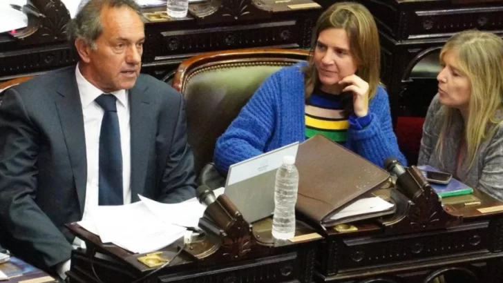 Scioli dijo que le sorprendió el cuestionamiento de legisladores de la oposición