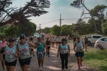 Más de 600 corredoras participaron de La Carrera de la Mujer