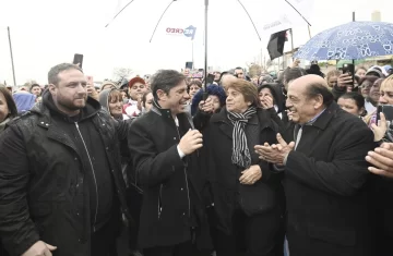 Kicillof y Mussi encabezaron la inauguración de obras de pavimentación en Berazategui